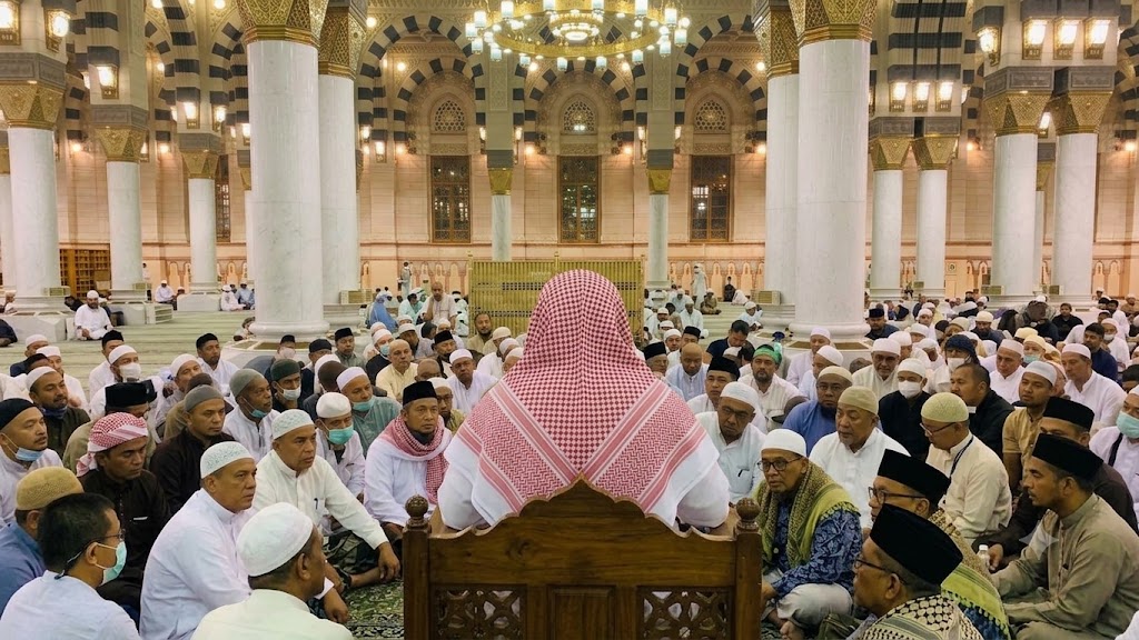 kajian bahasa indonesia masjid nabawi